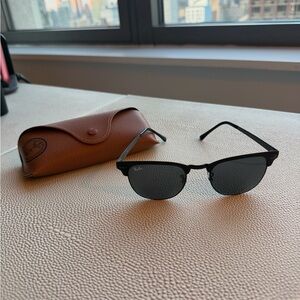 Ray-Ban Black Sunglasses